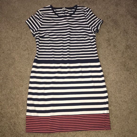 Old Navy Dresses & Skirts - Striped dress